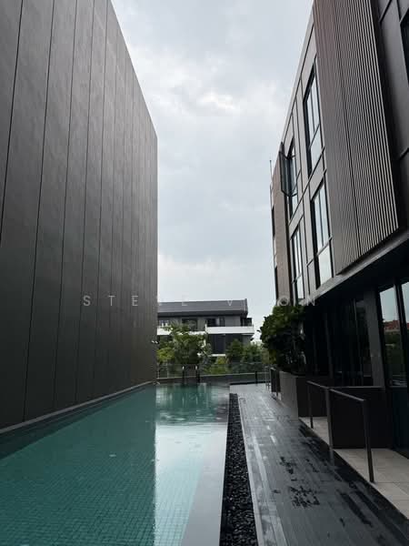 Senyum Residences, 65 Jalan Senyum, Room Rental, 120 sqft, Cluster House For Rent, by Steve Voon, 500069003 - Exterior - PropertyGuru.com.sg