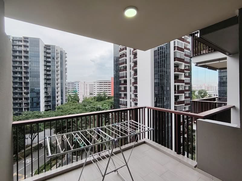 Lakeville, 11 Jurong Lake Link, 1 Bedroom, 560 sqft, Condominium For Rent, by Siyo Jun Jie Andrew, 500069015 - Balcony - PropertyGuru.com.sg