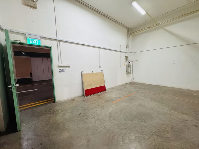 Toh Guan Centre, 21 Toh Guan Road East, 1,000 sqft, Factory / Workshop (B2) For Rent, by Pamela Lai, 500069030 - Interior - CommercialGuru.com.sg