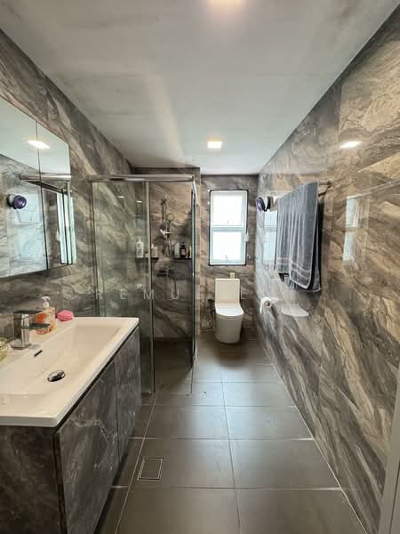 Westville Semi-Detached House For Sale at S$ 2,890,000 | PropertyGuru Singapore - Bathroom