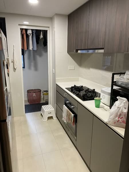 Riverfront Residences Condominium For Sale at S$ 2,288,000 | PropertyGuru Singapore - Kitchen