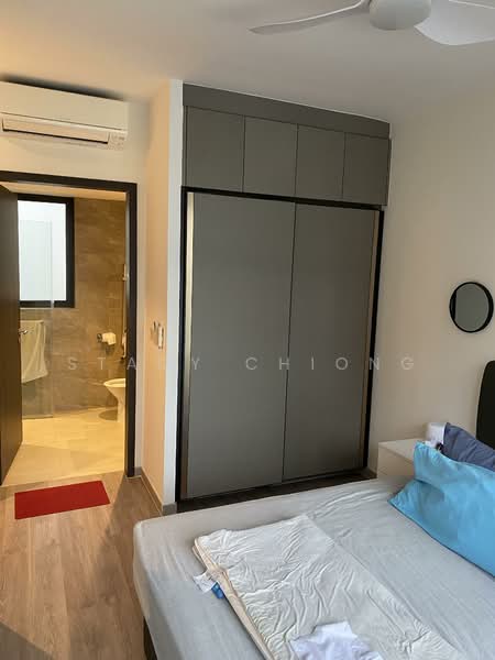 Riverfront Residences Condominium For Sale at S$ 2,288,000 | PropertyGuru Singapore - Master Bedroom