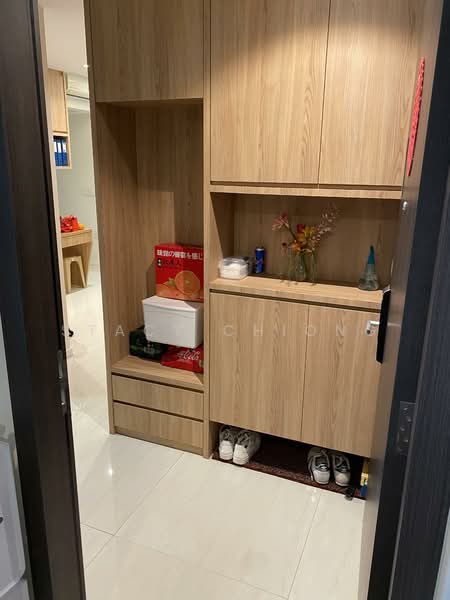 Riverfront Residences Condominium For Sale at S$ 2,288,000 | PropertyGuru Singapore - Entrance