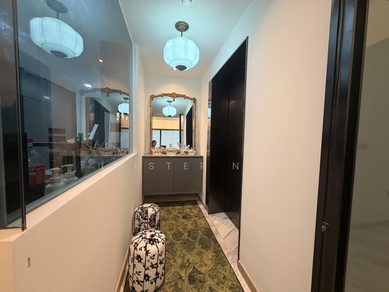The Landmark, 173 Chin Swee Road, 4 Bedrooms, 1,141 sqft, Condominium For Rent, by Leister Neo, 500069049 - Private Lift Lobby - PropertyGuru.com.sg