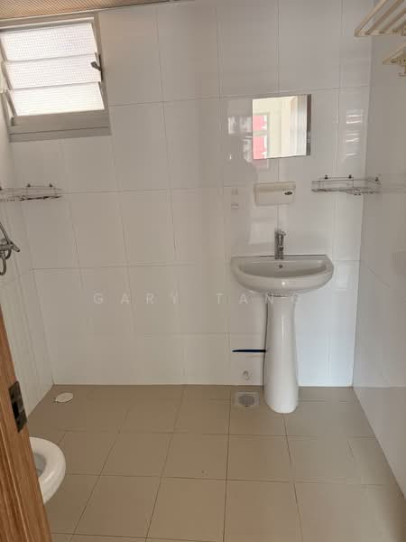 437A Bukit Batok West Avenue 5, 437A Bukit Batok West Avenue 5, 4 Bedrooms, 1,216 sqft, HDB Flat For Rent, by Gary Tang, 500069051 - PropertyGuru.com.sg