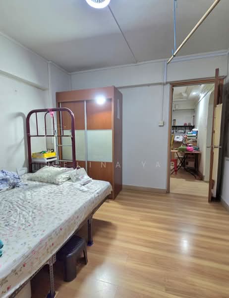 329 Yishun Ring Road HDB Flat For Sale at S$ 510,000 | PropertyGuru Singapore - Bedroom