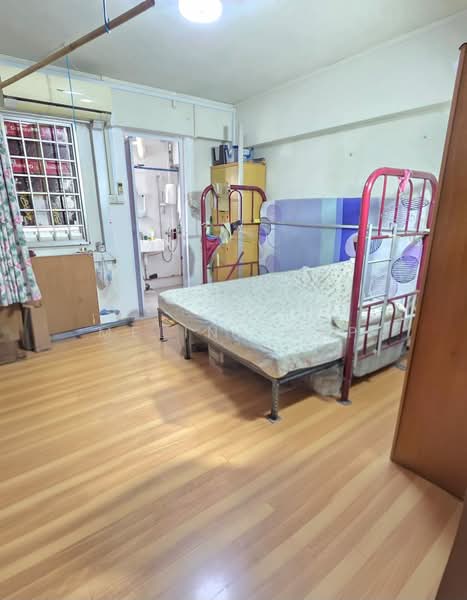 329 Yishun Ring Road HDB Flat For Sale at S$ 510,000 | PropertyGuru Singapore - Bedroom