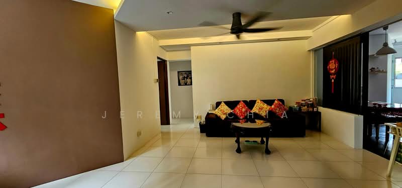 46 Lengkok Bahru HDB Flat For Sale at S$ 665,000 | PropertyGuru Singapore - Living Room