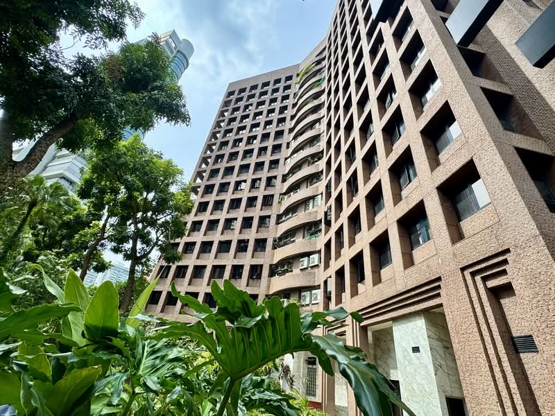 D10 Freehold Orchard Rd Condo Condominium For Sale at S$ 13,800,000 | PropertyGuru Singapore - Exterior