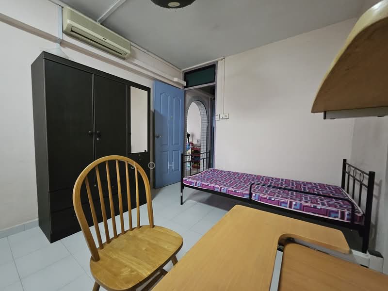 121 Bedok Reservoir Road, 121 Bedok Reservoir Road, Room Rental, 122 sqft, HDB Flat For Rent, by John Ng, 500069090 - Bedroom - PropertyGuru.com.sg