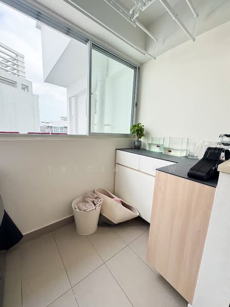 522A Tampines Central 7 HDB Flat For Sale at S$ 858,000 | PropertyGuru Singapore - Service Yard