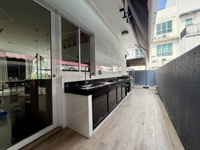 Feeehold Joo Chiat Corner Terrace, , 6 Bedrooms, 4,050 sqft, Corner Terrace For Sale, by May Lee MH, 500069095 - Wet Kitchen - PropertyGuru.com.sg