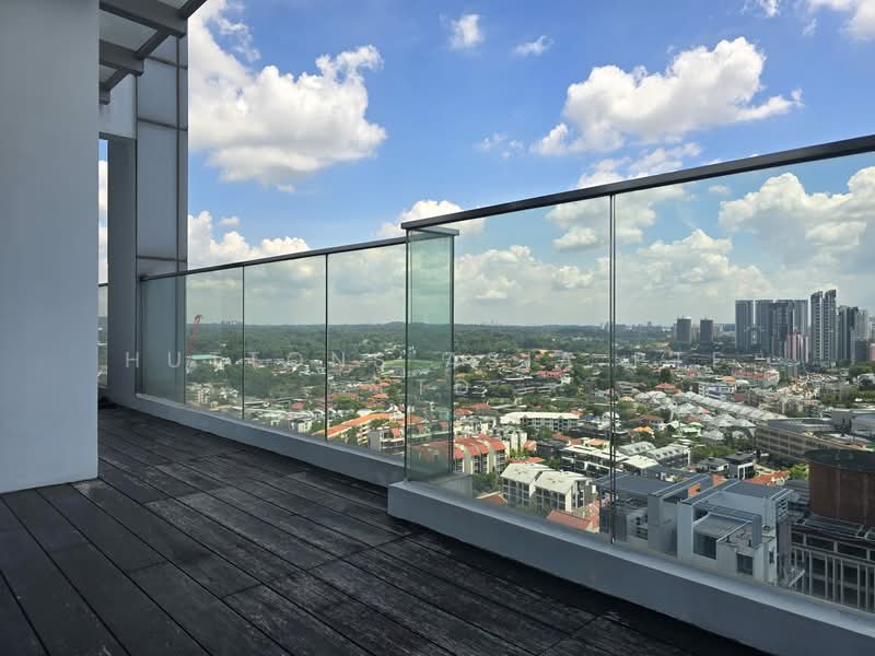 26 Newton, 26 Newton Road Singapore, 2 Bedrooms, 1,539 sqft, Condominium For Sale, by Huttons Asia Pte Ltd, 500069098 - Balcony - PropertyGuru.com.sg