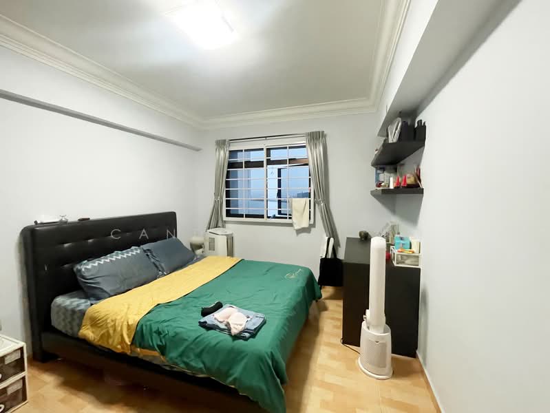 63 Teban Gardens Road HDB Flat For Sale at S$ 820,000 | PropertyGuru Singapore - Bedroom
