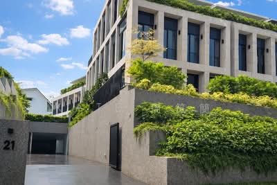 For Sale - Mt Rosie | Elevated Freehold Plot | Panoramic Unblocked Views | 5-Car Basement | Rare Offering