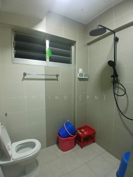 114 Yishun Ring Road HDB Flat For Sale at S$ 430,000 | PropertyGuru Singapore - Bathroom
