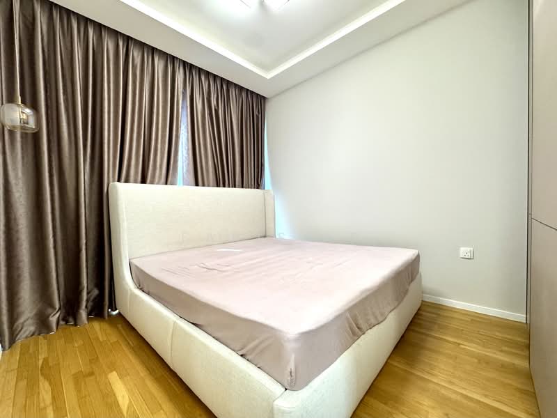 Avenue South Residence Condominium For Sale at S$ 2,250,000 | PropertyGuru Singapore - Master Bedroom