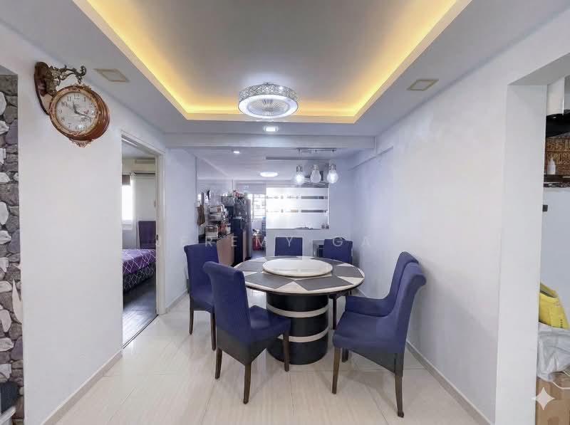 304 Shunfu Road HDB Flat For Sale at S$ 1,100,000 | PropertyGuru Singapore - Dining Room