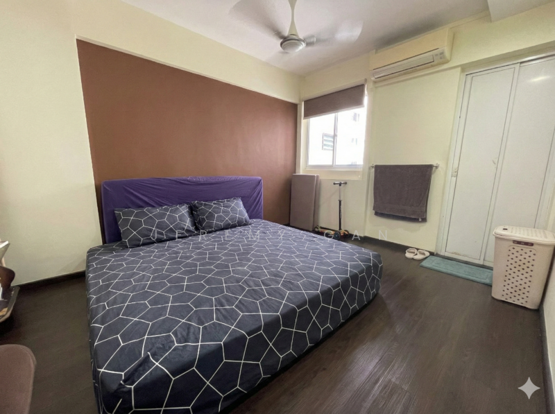 304 Shunfu Road HDB Flat For Sale at S$ 1,100,000 | PropertyGuru Singapore - Bedroom