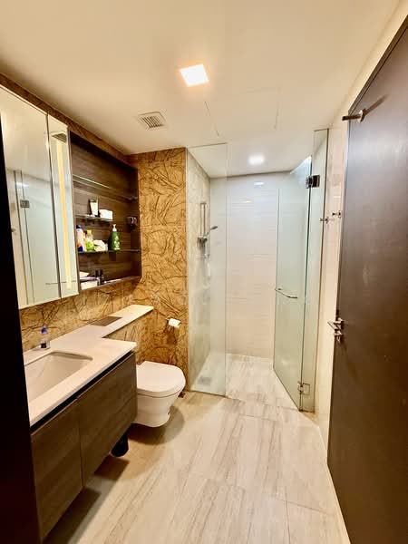 Sims Urban Oasis, 2 Sims Drive, 2 Bedrooms, 667 sqft, Condominium For Sale, by Izaac Fong, 500069150 - Bathroom - PropertyGuru.com.sg