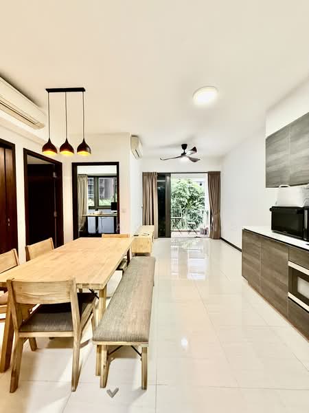 Sims Urban Oasis, 2 Sims Drive, 2 Bedrooms, 667 sqft, Condominium For Sale, by Izaac Fong, 500069150 - Dining Room - PropertyGuru.com.sg