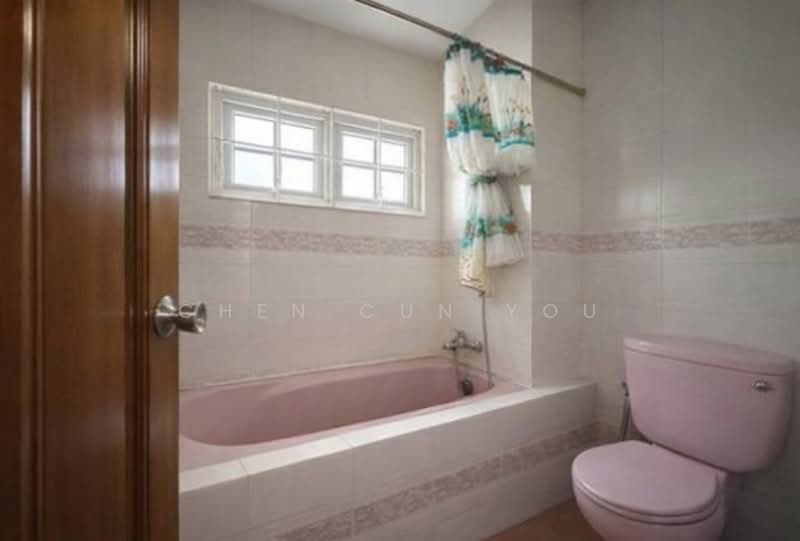 Telok Kurau Road / Lorong H / Lorong J / Lorong G Semi-Detached House For Sale at S$ 6,800,000 | PropertyGuru Singapore - Bathroom