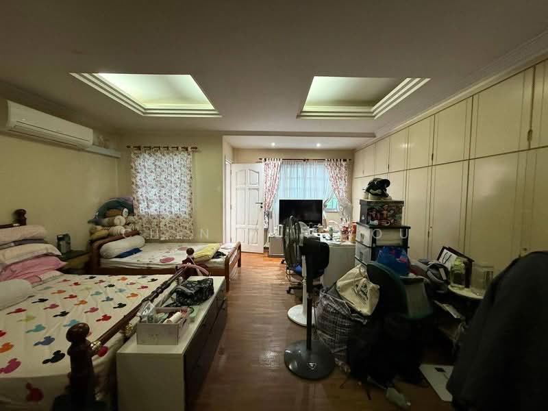 Telok Kurau Road / Lorong H / Lorong J / Lorong G Semi-Detached House For Sale at S$ 6,800,000 | PropertyGuru Singapore - Bedroom