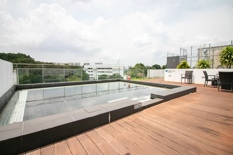 R Maisons (The Maisons) Apartment For Sale at S$ 1,100,000 | PropertyGuru Singapore - Pool