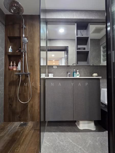 615 Elias Road HDB Flat For Sale at S$ 880,000 | PropertyGuru Singapore - Bathroom