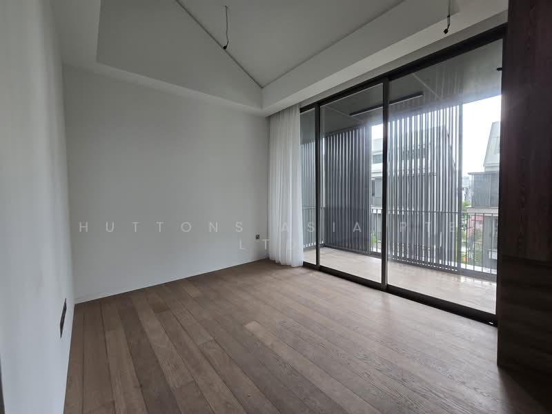 10 Evelyn Condominium For Sale at S$ 1,290,000 | PropertyGuru Singapore - Balcony