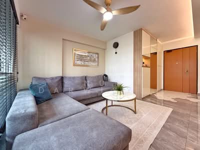 For Sale - 574A Woodlands Drive 16