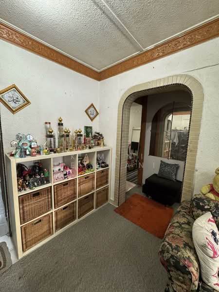 494 Jurong West Street 41 HDB Flat For Sale at S$ 400,000 | PropertyGuru Singapore - Interior