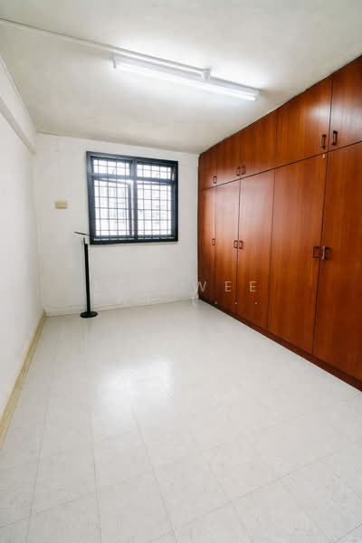 33 Jalan Bahagia HDB Flat For Sale at S$ 340,000 | PropertyGuru Singapore - Interior