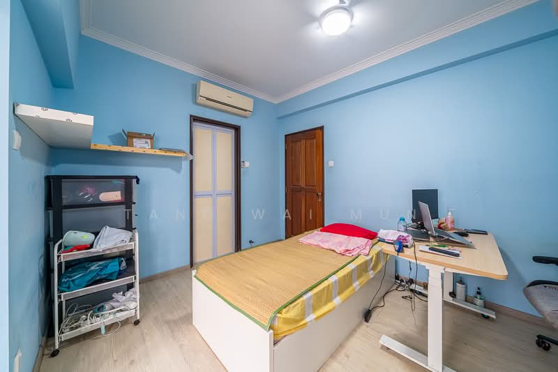 40A Jalan Angin Laut, Jalan Angin Laut, 5 Bedrooms, 3,200 sqft, Terraced House For Rent, by Tang Wai Mun, 500069238 - Bedroom - PropertyGuru.com.sg