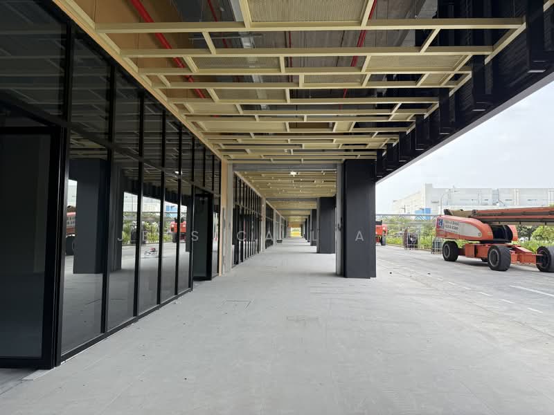 Ramp up / 20 foot container accessible / Tampines, , 834 sqft, Factory / Workshop (B2) For Rent, by Jessica Liang, 500069247 - Exterior - CommercialGuru.com.sg