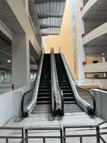 Ramp up / 20 foot container accessible / Tampines, , 834 sqft, Factory / Workshop (B2) For Rent, by Jessica Liang, 500069247 - Exterior - CommercialGuru.com.sg