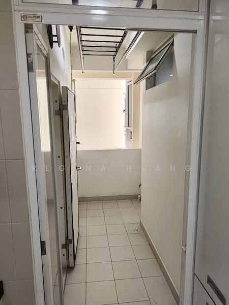 Ris Grandeur Condominium For Sale at S$ 1,450,000 | PropertyGuru Singapore - Yard