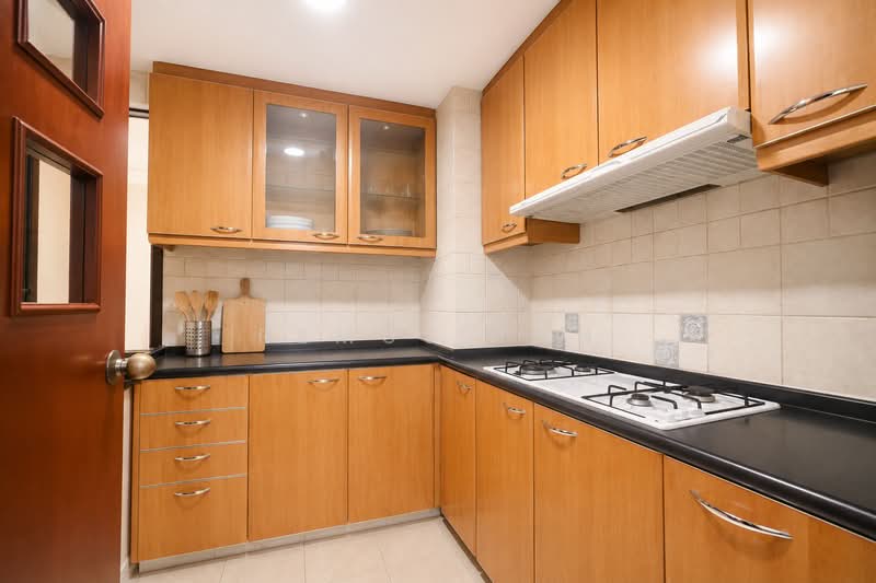 Seletar Springs Condominium, 100 Gerald Drive, 3 Bedrooms, 1,658 sqft, Condominium For Sale, by Remus Tan, 500069254 - Kitchen - PropertyGuru.com.sg