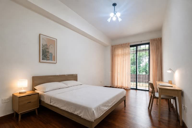 Seletar Springs Condominium, 100 Gerald Drive, 3 Bedrooms, 1,658 sqft, Condominium For Sale, by Remus Tan, 500069254 - Bedroom - PropertyGuru.com.sg