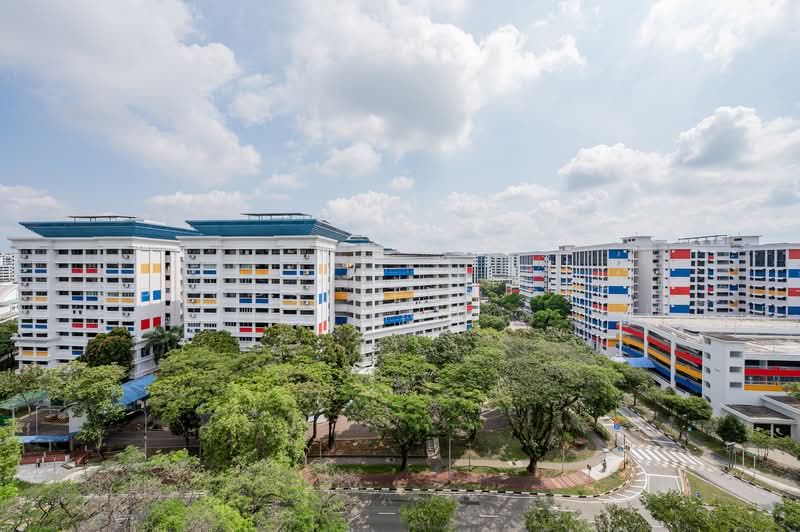 570B Woodlands Avenue 1 HDB Flat For Sale at S$ 599,999 | PropertyGuru Singapore - Exterior