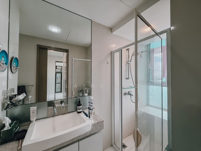 Citylights Condominium For Sale at S$ 1,100,000 | PropertyGuru Singapore - Bathroom