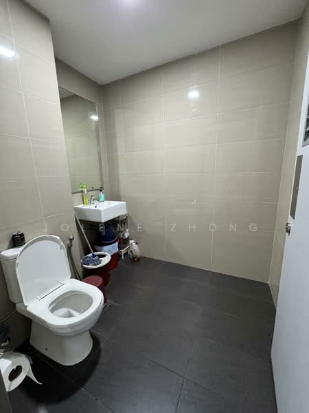 HH @ Kallang, 55 Kallang Pudding Road, 1,937 sqft, Light Industrial (B1) For Sale, by Jolene Zhong, 500069300 - Bathroom - CommercialGuru.com.sg