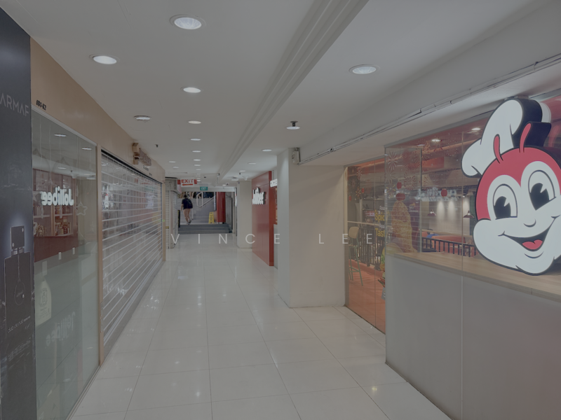 Lucky Plaza, 304 Orchard Road, 236 sqft, Mall Shop For Rent, by Vince Lee, 500069306 - Corridor - CommercialGuru.com.sg