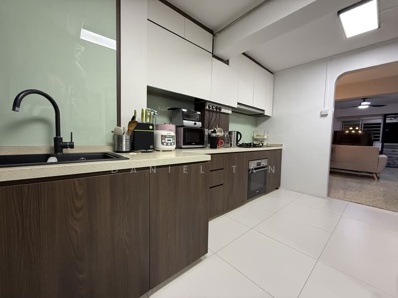 207 Toa Payoh North, 207 Toa Payoh North, 2 Bedrooms, 700 sqft, HDB Flat For Rent, by Daniel Tan, 500069318 - Kitchen - PropertyGuru.com.sg