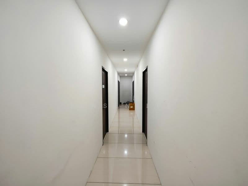 Primz Bizhub, 21 Woodlands Close singapore, 1,313 sqft, Light Industrial (B1) For Sale, by Jensen Lee, 500069330 - Corridor - CommercialGuru.com.sg