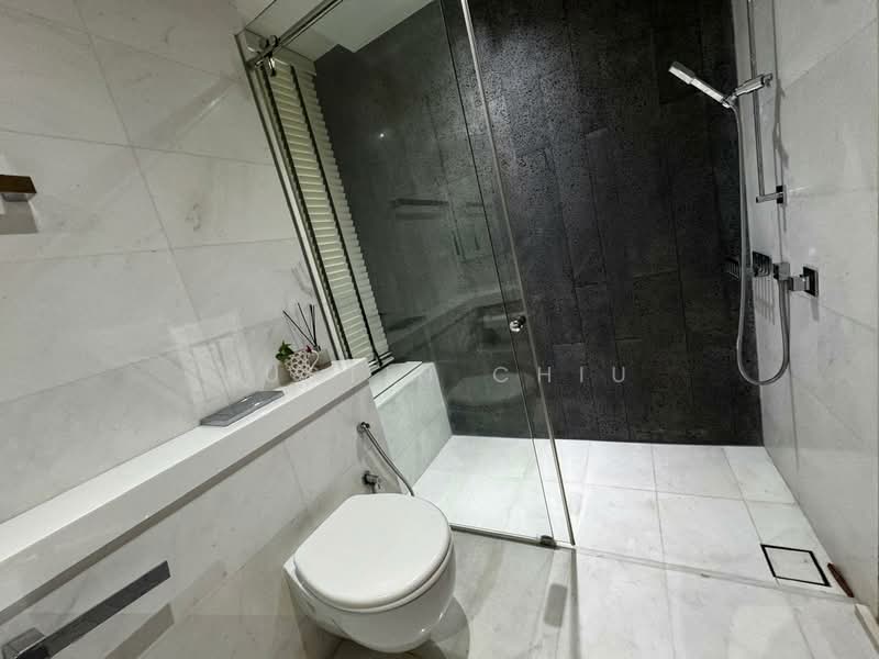 Silversea Condominium For Sale at S$ 4,000,000 | PropertyGuru Singapore - Bathroom