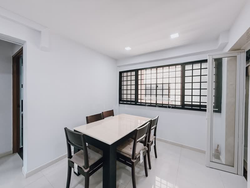 632 Veerasamy Road HDB Flat For Sale at S$ 850,000 | PropertyGuru Singapore - Dining Room