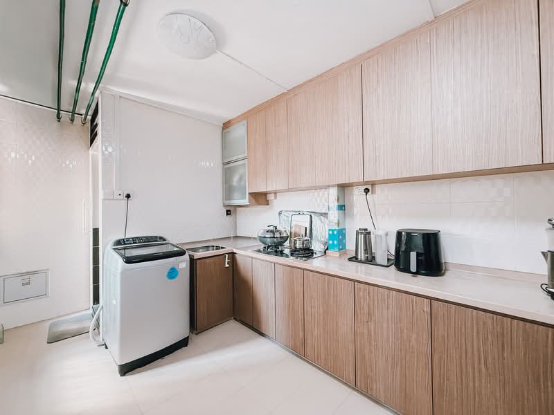 632 Veerasamy Road HDB Flat For Sale at S$ 850,000 | PropertyGuru Singapore - Kitchen