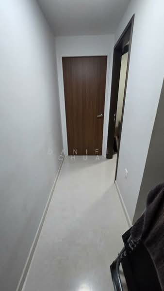 Liv on Wilkie, Wilkie Terrace, Room Rental, 120 sqft, Apartment For Rent, by Daniel Chua, 500069349 - Corridor - PropertyGuru.com.sg