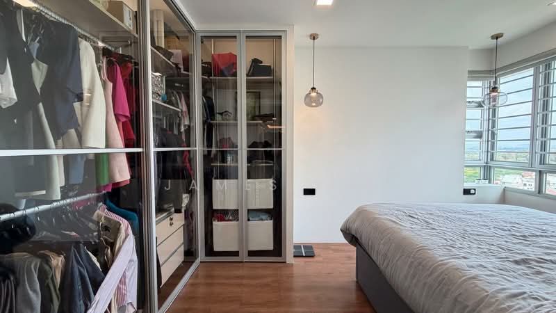 451A Sengkang West Way HDB Flat For Sale at S$ 769,999 | PropertyGuru Singapore - Bedroom